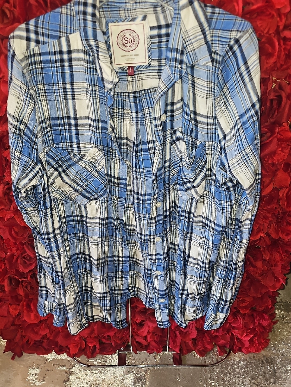 SO Women's Blue and White Plaid Soft Button-Down Shirt  Size Large